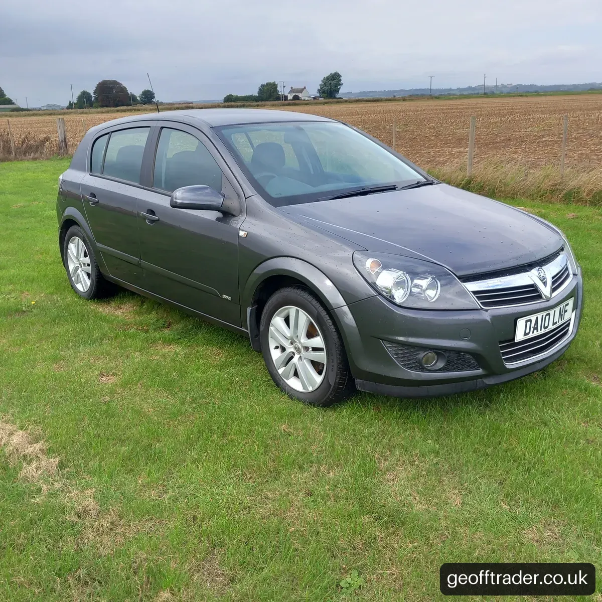 Vauxhall Astra sxi 1.6 5 door 2010 low mileage