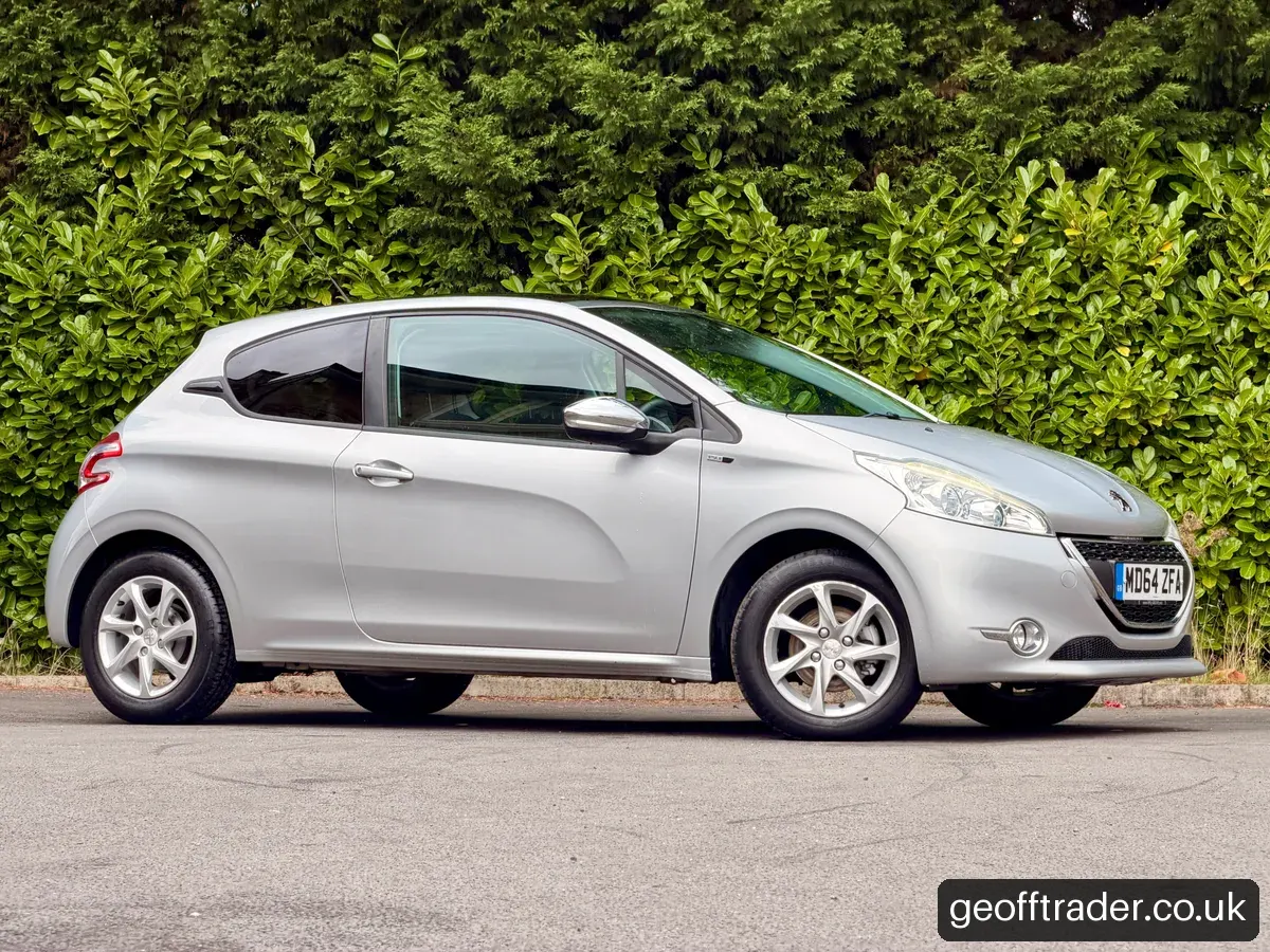2015 Peugeot 208