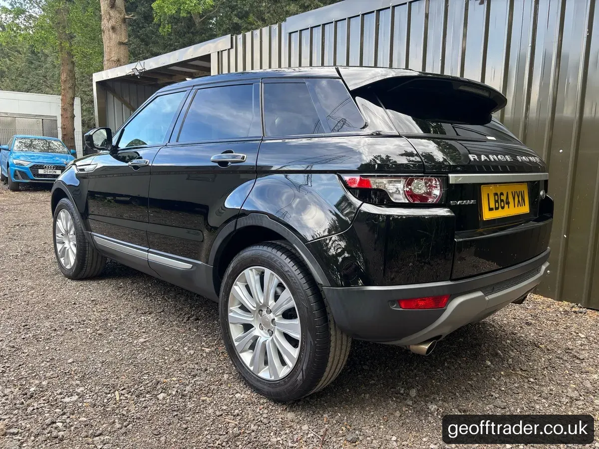 Range Rover Evoque 2.0si Petrol Auto