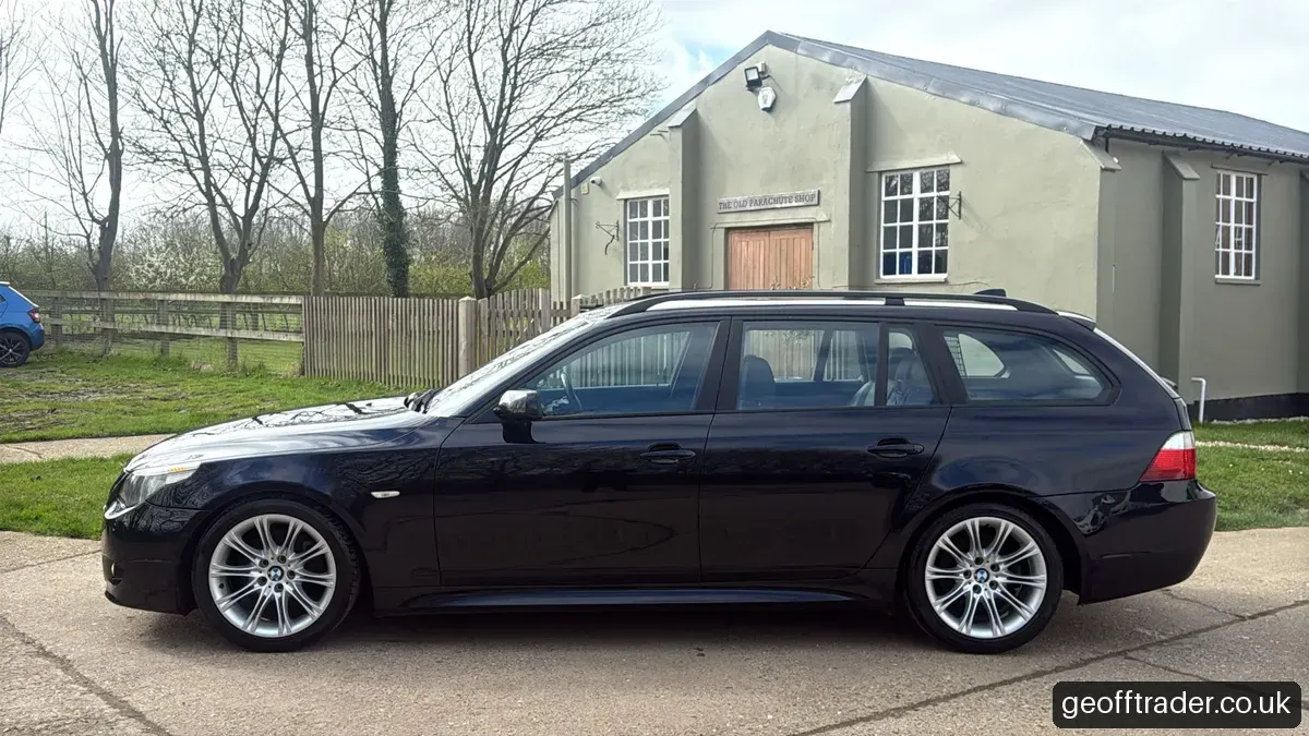 BMW E61 530i