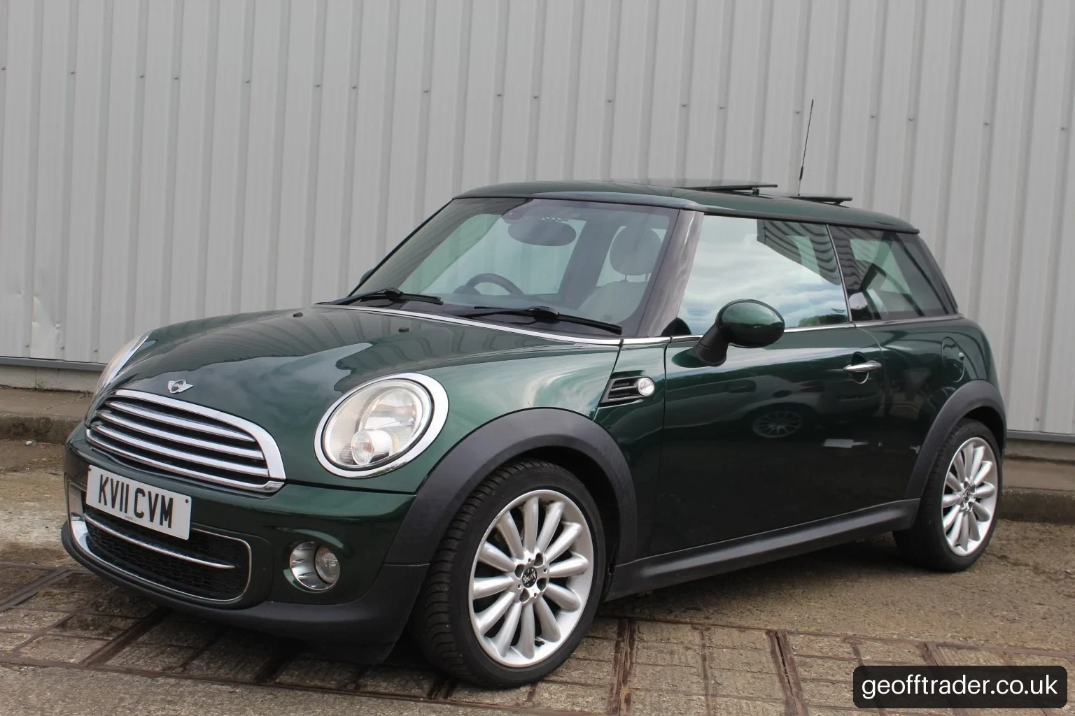 MINI Hatch 1.6D Cooper