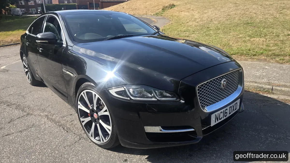 Jaguar XJ PORTFOLIO (MASSAGE SEATS, COOLED SEATS)