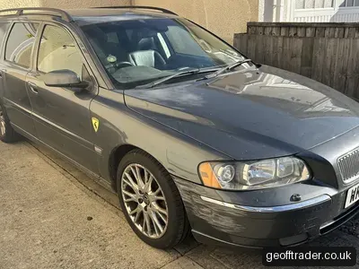 Volvo V70 D5 photo 1