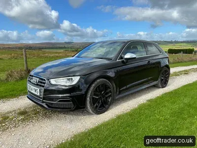 2015 Audi S3 Manual 3 door photo 2
