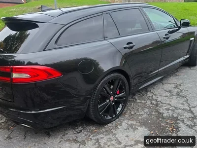 Jaguar XFS Shooting Break photo 3