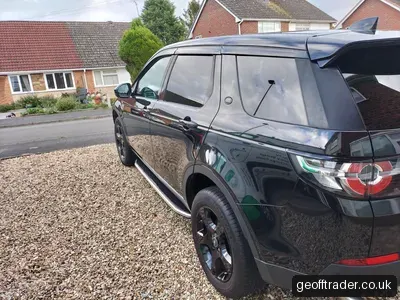 2017 Land Rover Range Rover Sport photo 2