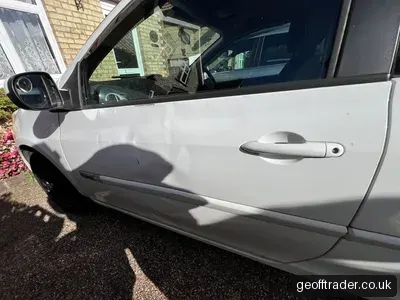 2012 Renault 12 photo 3