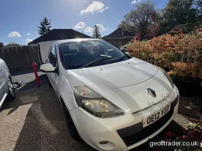 2012 Renault 12 photo 1