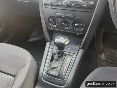 Skoda Octavia Estate 1.9 tdi DSG 6 speed automatic photo 4