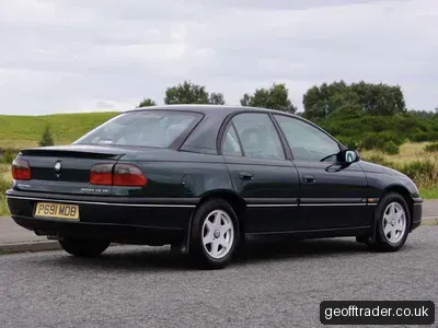 1997 Vauxhall Omega photo 2