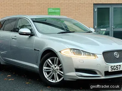 2013 Jaguar XF photo 1