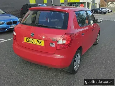 2010 Skoda Fabia photo 2
