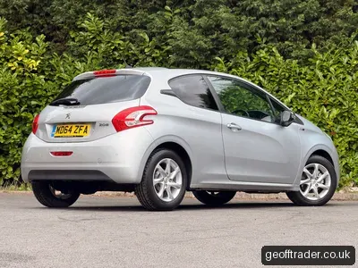 2015 Peugeot 208 photo 4