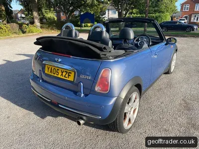 2005 MINI Convertible photo 2