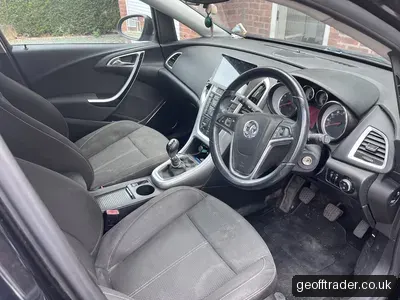 2010 Vauxhall Astra photo 5