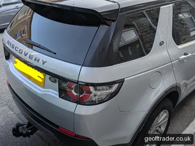 Land Rover Discovery Sport TD4 SE **7 SEATER** photo 2