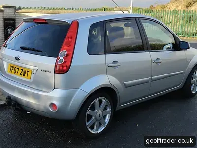 2007 Ford Fiesta photo 3