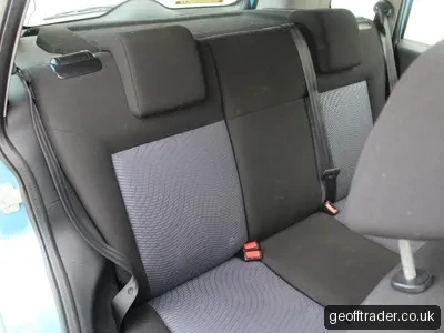 Ford Fusion photo 8