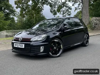 Volkswagen Golf GTI Edition 35 photo 3