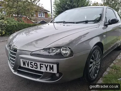 Alfa Romeo 147 Collezione 1.9 photo 2