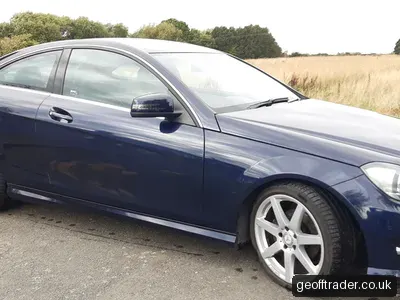 Mercedes-Benz 2.1 C220 CDI Auto BlueEfficiency AMG Sport G-Tronic+ photo 2