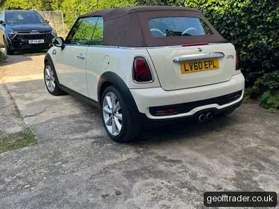 2010 MINI Cooper S R57 Convertible N18 photo 3
