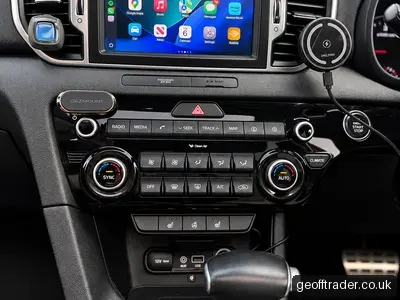 2017 Kia Sportage GT-Line S photo 3
