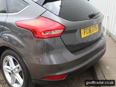 Ford Focus 1.5 TDCI Zetec photo 7