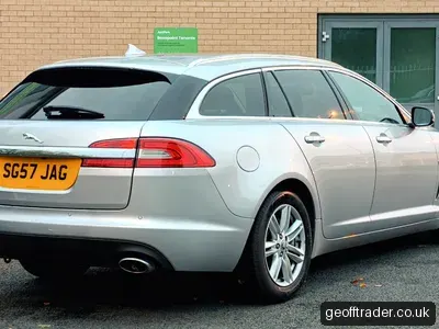 2013 Jaguar XF photo 2