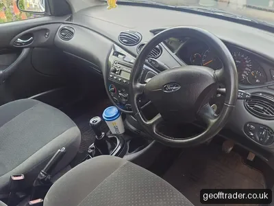Ford Focus 1.6 Ghia 2005 85k from new photo 3