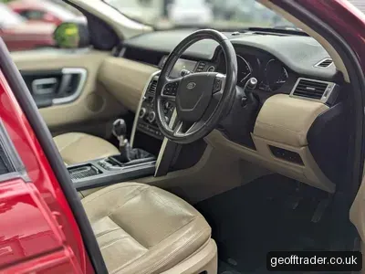 Land Rover Discovery Sport photo 10