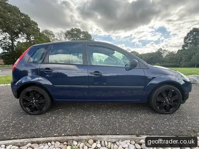 2002 Ford Focus photo 10