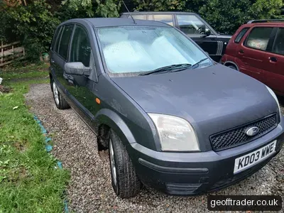 2003 Ford Fusion photo 4