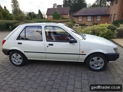 Ford Fiesta 1.3 Equipe 5dr 1995/N photo 3