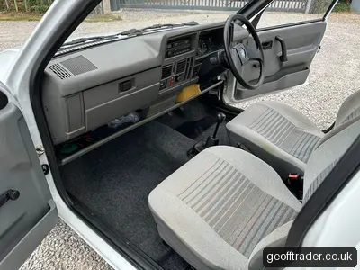 1989 Vauxhall Nova photo 3