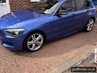 BMW 1 Series 118d photo 3