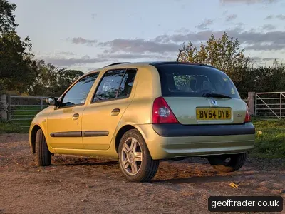 Renault Clio 1.5 dCi 65 photo 2