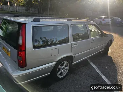Volvo V70 2.5 manual photo 2