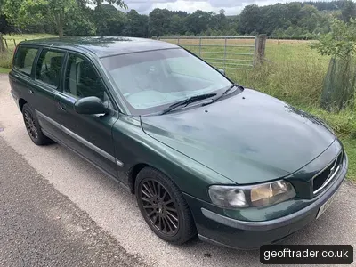 Volvo V70 T5 estate photo 4