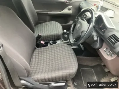 Toyota IQ2 1.0 Manual photo 6