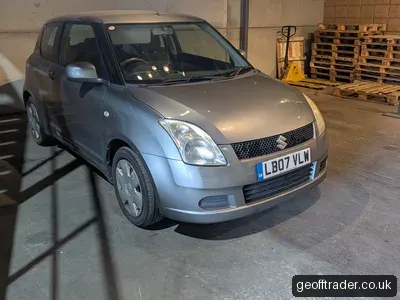 Suzuki Swift 1.3 GL photo 1