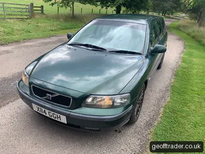 Volvo V70 T5 estate photo 3