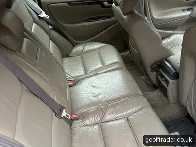 Volvo V70 T5 photo 4