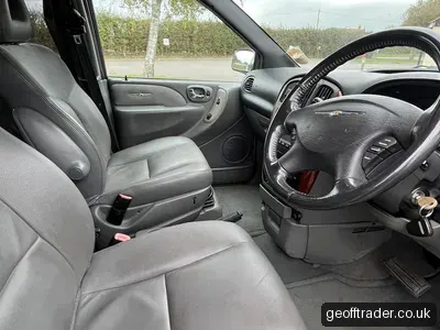 Chrysler Grand Voyager 2.8 CRD Limited XS 2006 Stow & Go photo 5