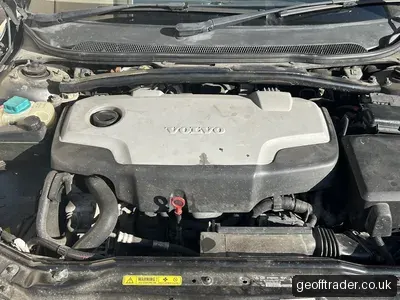 Volvo V70 D5 photo 3