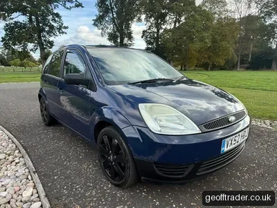 2002 Ford Focus photo 2
