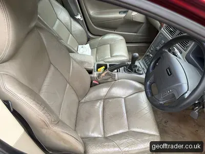 Volvo V70 T5 photo 5