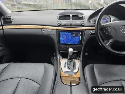 Mercedes-Benz E320 Auto Avantgarde 7 seater ULEZ photo 5