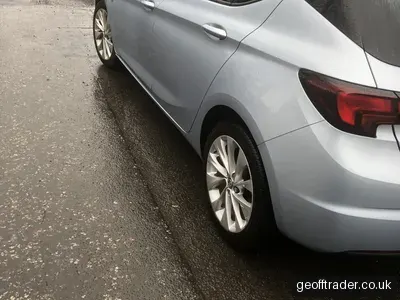 2019 Vauxhall Astra photo 4