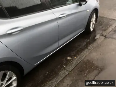 2019 Vauxhall Astra photo 1